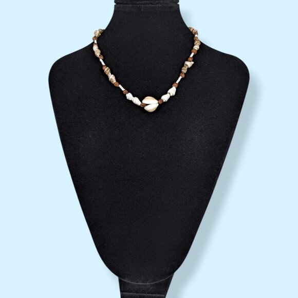 V. Wood & Shell Beaded Choker Necklace - Picture 3 of 5
